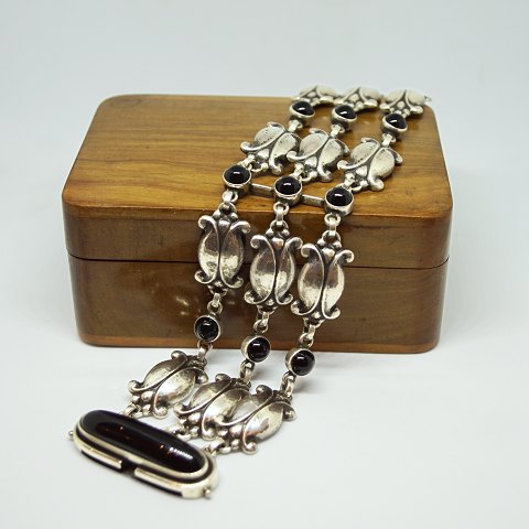 Georg Jensen; Bracelet in sterling silver with onyx #11 Georg Jensen; Bracelet in sterling silver with onyx #11